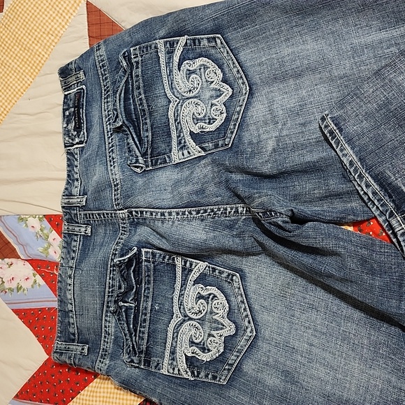 FlyPaper Jeans - Picture 2 of 6